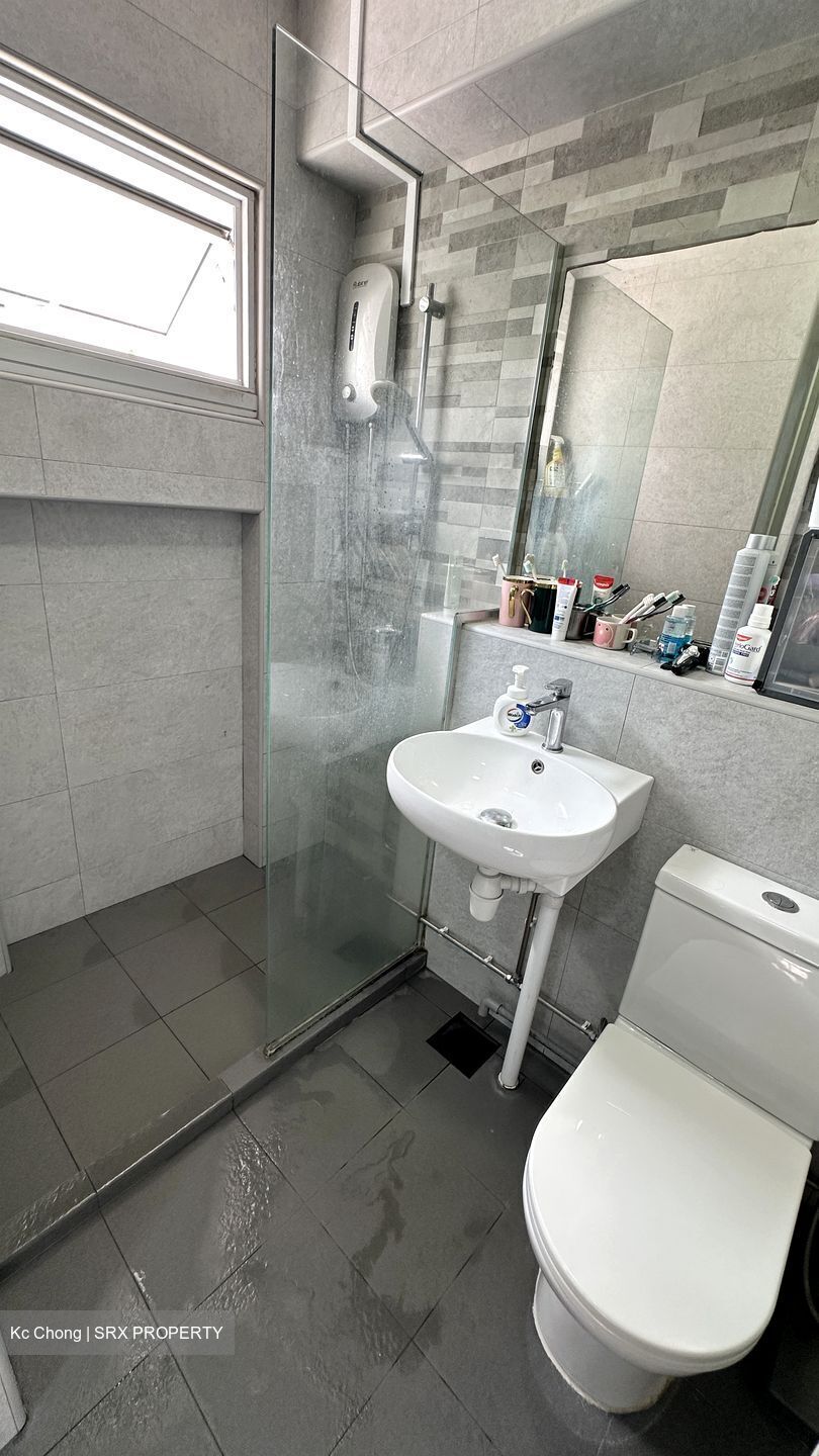 Blk 816 Jurong West Street 81 (Jurong West), HDB 5 Rooms #588899551